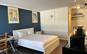 Cloud 9 Inn